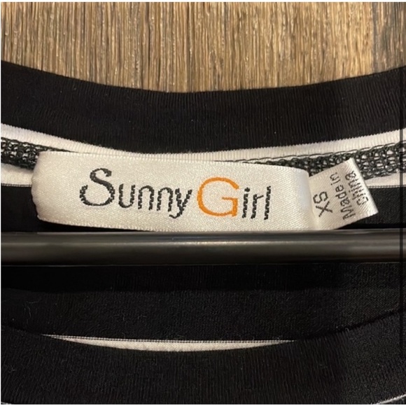 ModCloth Sunny Girl striped tee size XS - Picture 3 of 4
